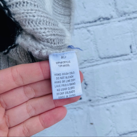 Easel Los Angeles Striped Bohemian Casual Sweater Size Large - Picture 9 of 16